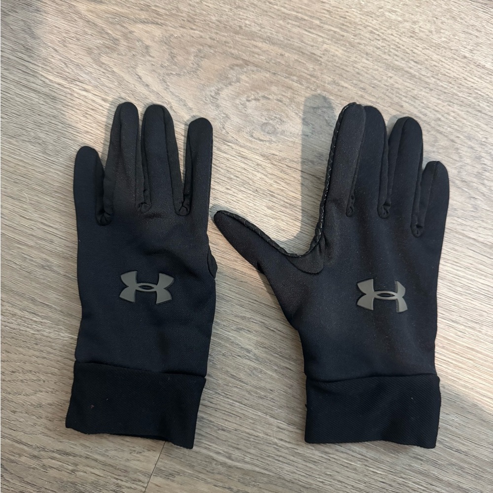 Small Under Armour Gloves